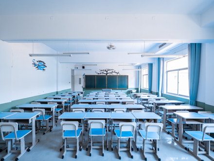 靖边学生教室