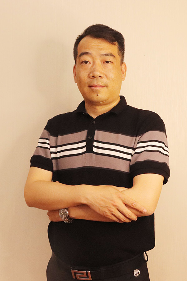 靖边冯少坤 本科学历,毕业于陕西师范大学
