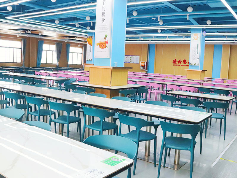 靖边学生餐厅